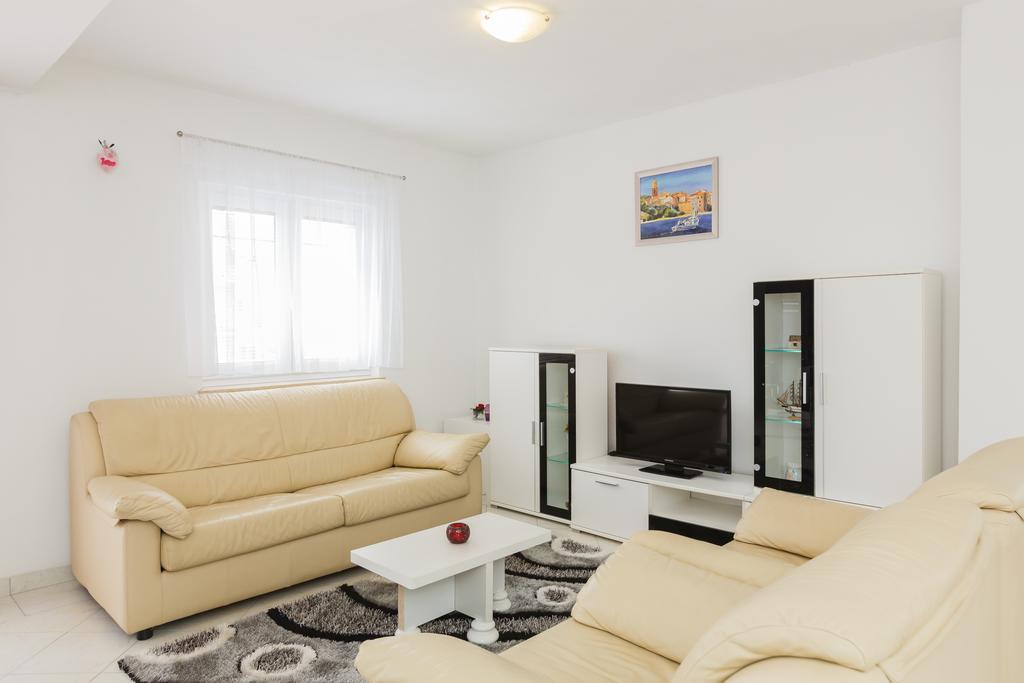 Kaštela Apartment Anna מראה חיצוני תמונה